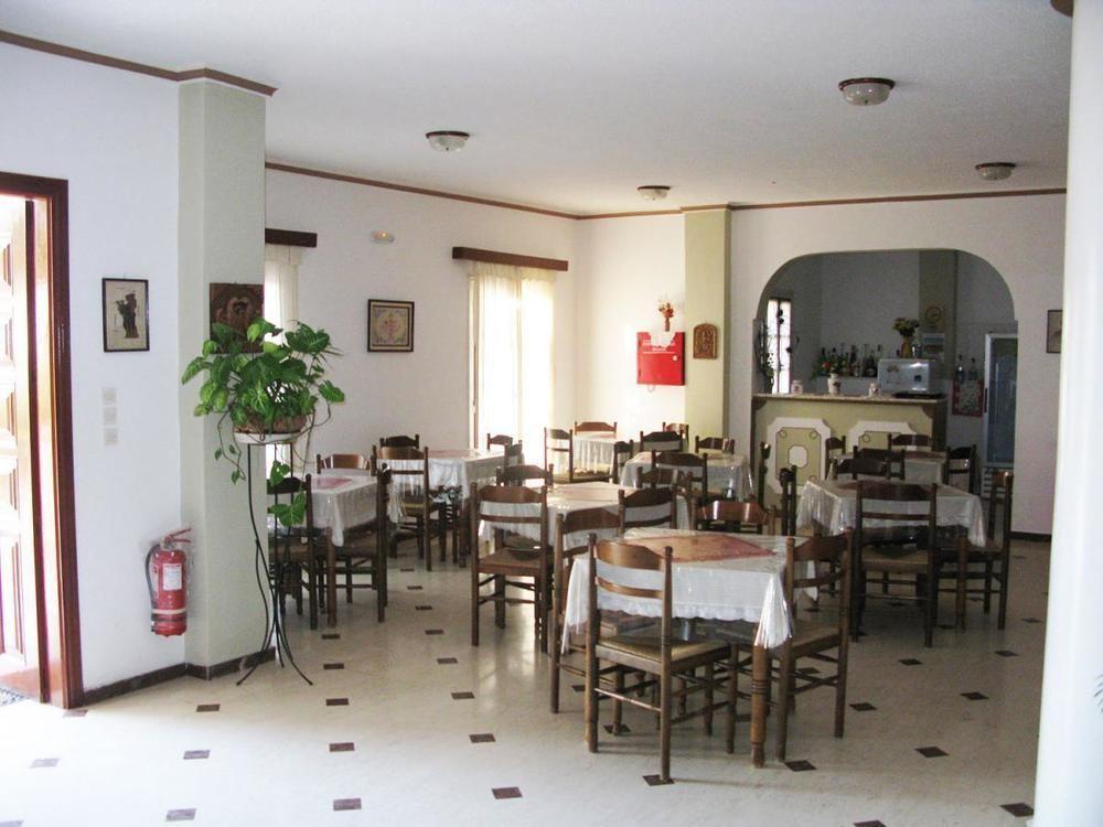 Hotel Adonis (Adults Only) Kamári 외부 사진