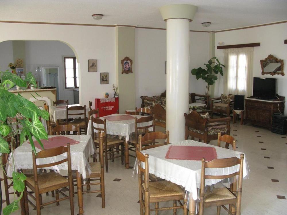Hotel Adonis (Adults Only) Kamári 외부 사진