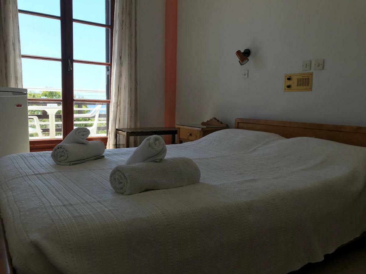 Hotel Adonis (Adults Only) Kamári 외부 사진